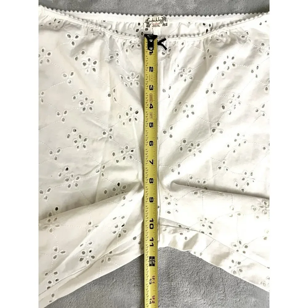 Free People Intimately Ivory Eyelet Size L Capri Pants Crop Coquette Flirty NEW
